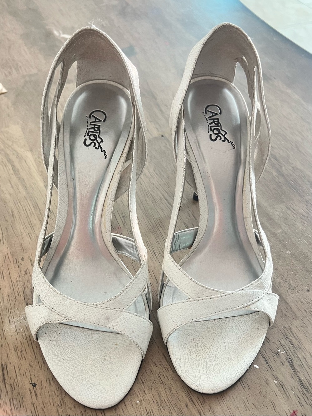 Carlos by Carlos Santana Women's “Agent” in textured white sz 9